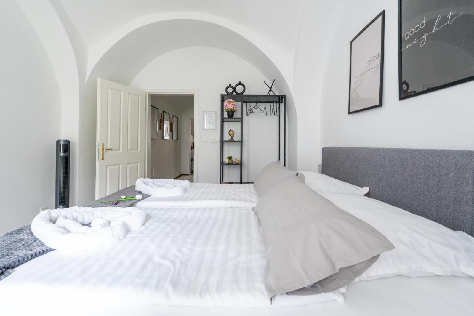 Wachau Ruhepol / 45M² / Idyllisch Mit Gartenterrasse マウターン エクステリア 写真